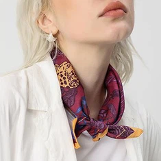 Scairf Cearnóg Bheaga agus Burgúine