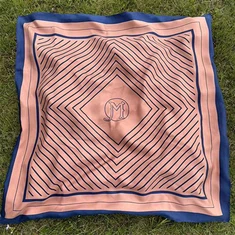 Seálta bainise síoda pearsantaithe